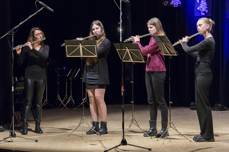 Vánoční koncert a výstava v Rosicích 8. 12. 2022 (HO, TO, VO)